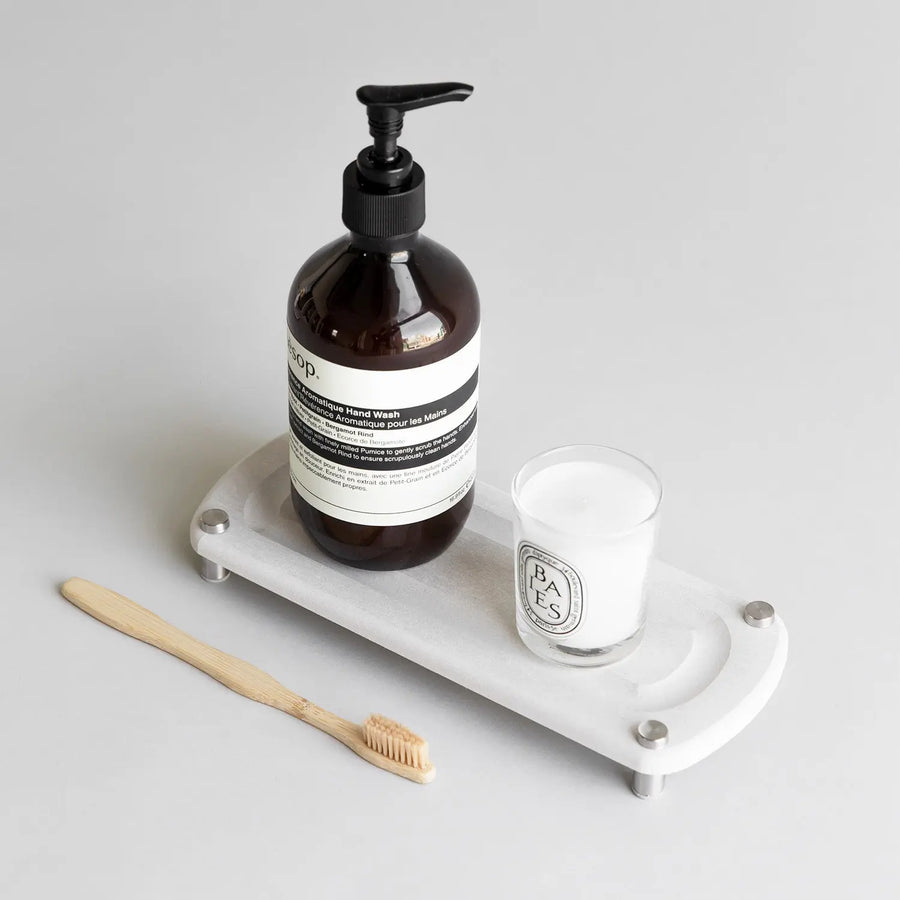 modern quick-drying sink organizer with metal feet
