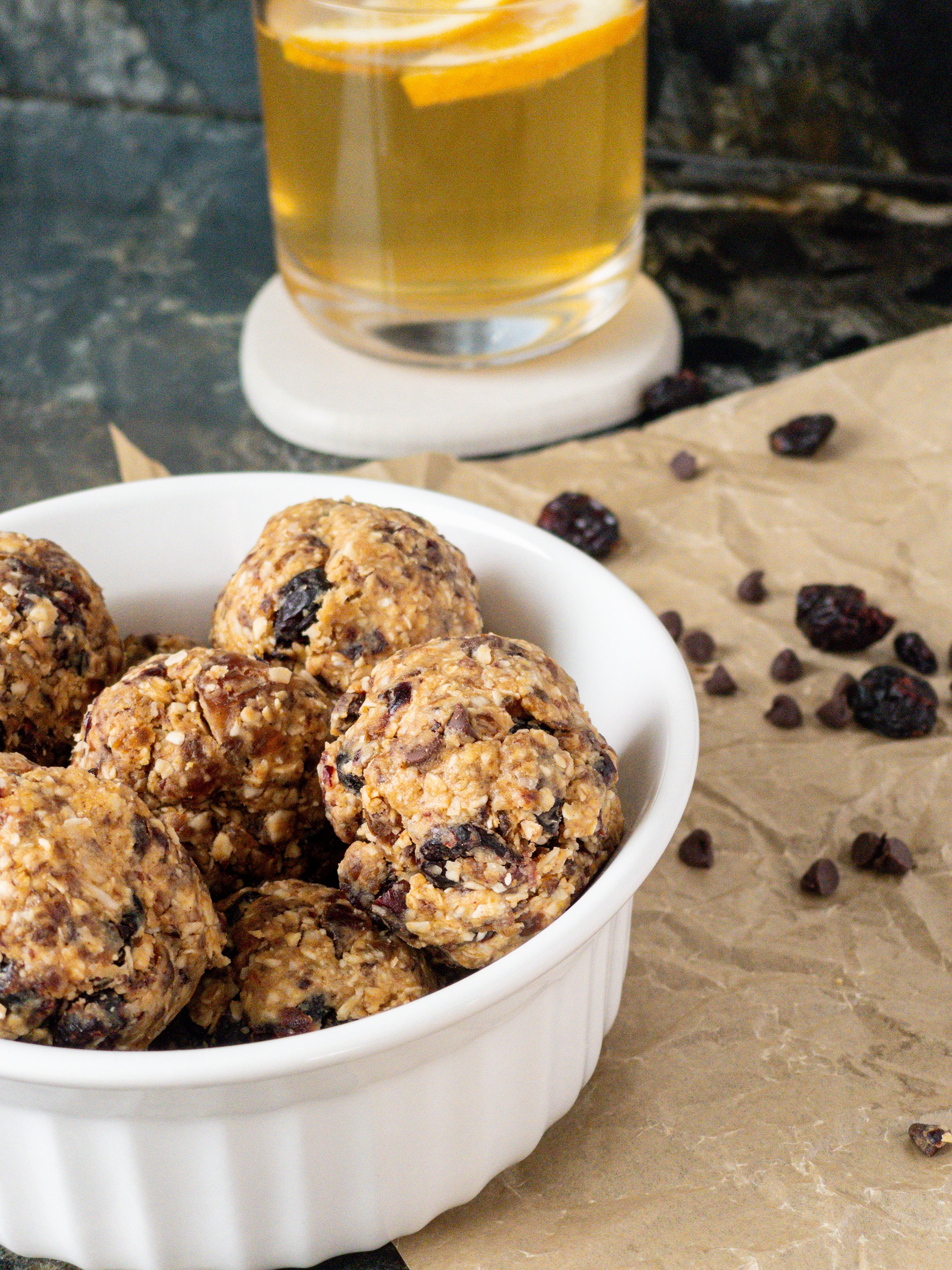 oatmeal snack with chocolate chunks