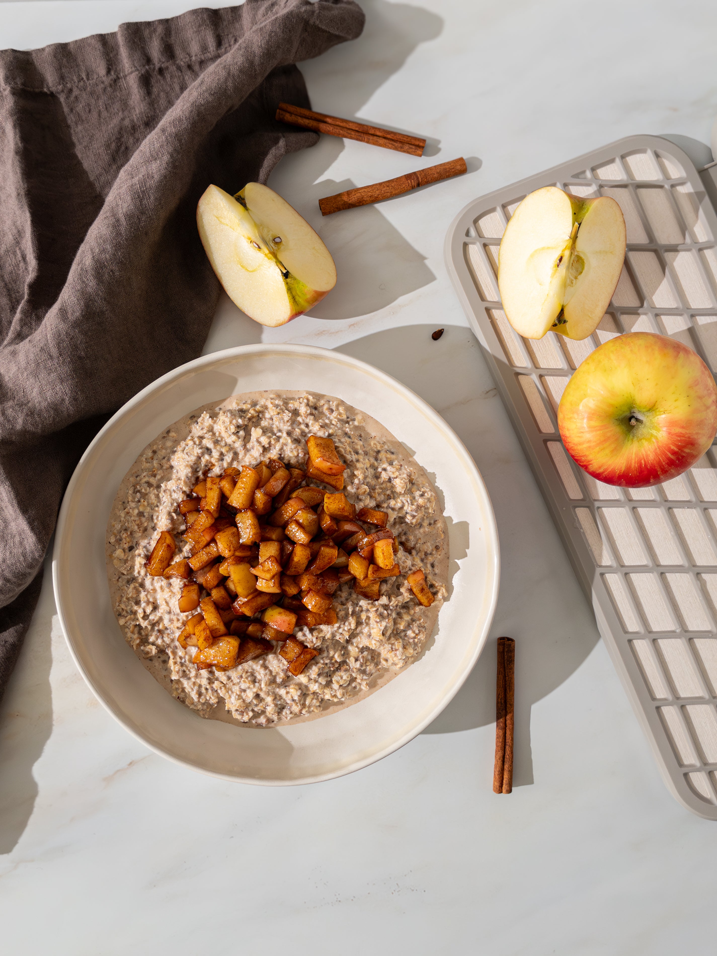 Cozy Apple Pie Overnight Oats