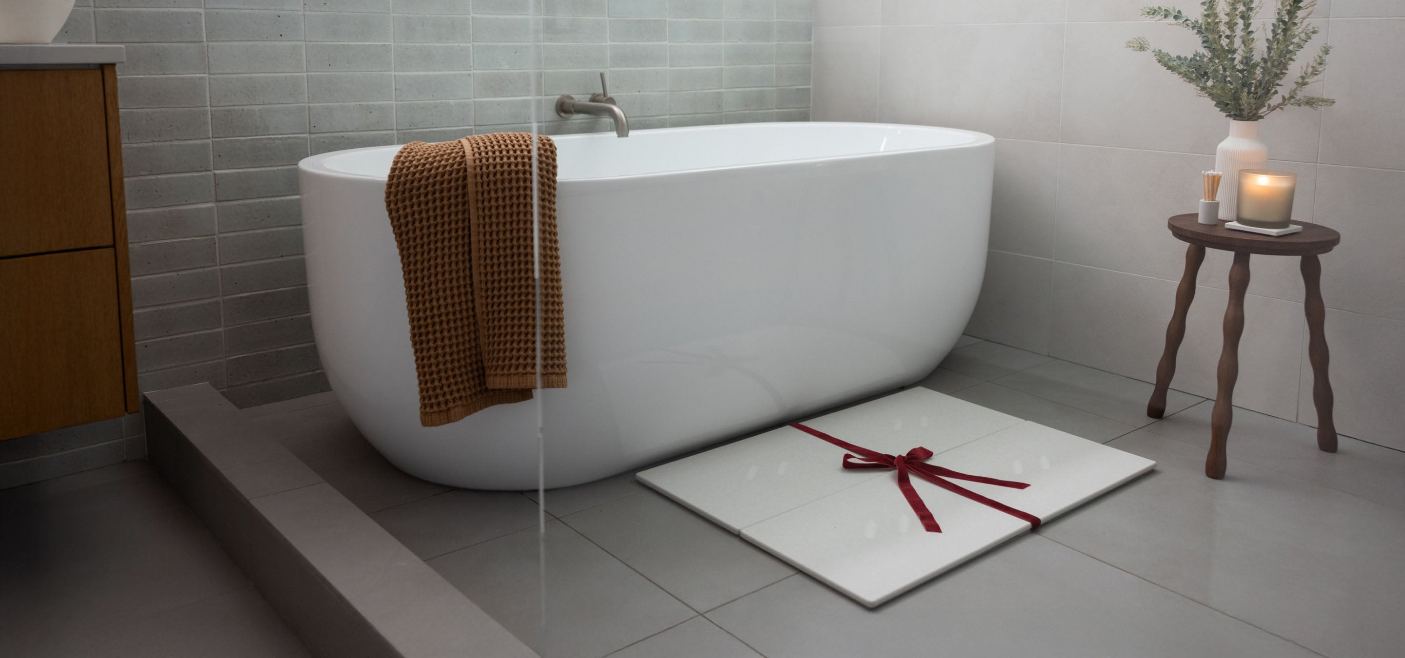 Modern Bathroom Gift Guide: Eco-Friendly Gifts by Dorai Home