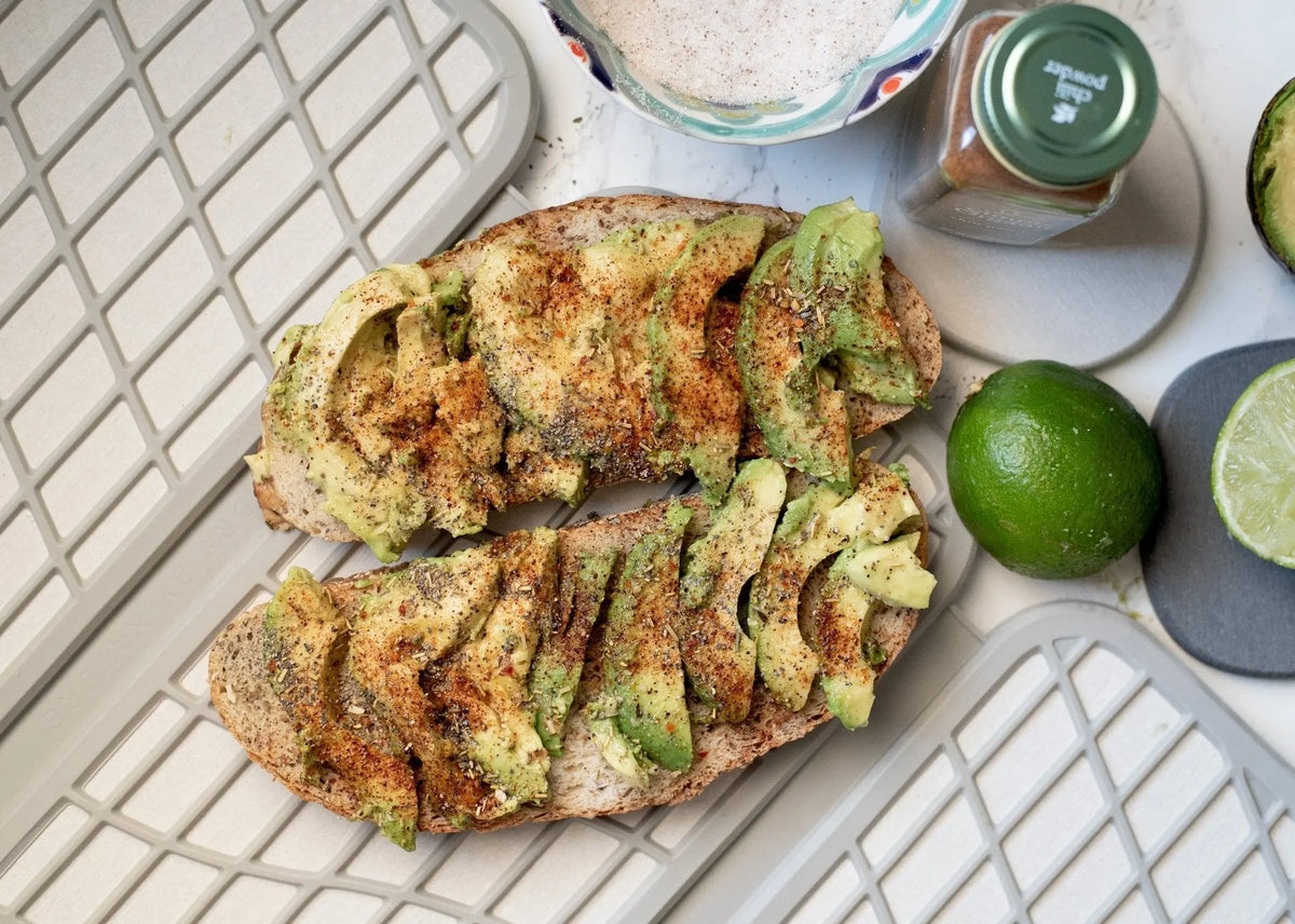 https://doraihome.com/cdn/shop/articles/St-Patricks-Day-Avocado-Sesame-Chili-Breakfast-Toast_dorai-home_image-1-828570_7fc23e87-ea03-4149-9e04-201f49648c9d.jpg?v=1698874492&width=5760