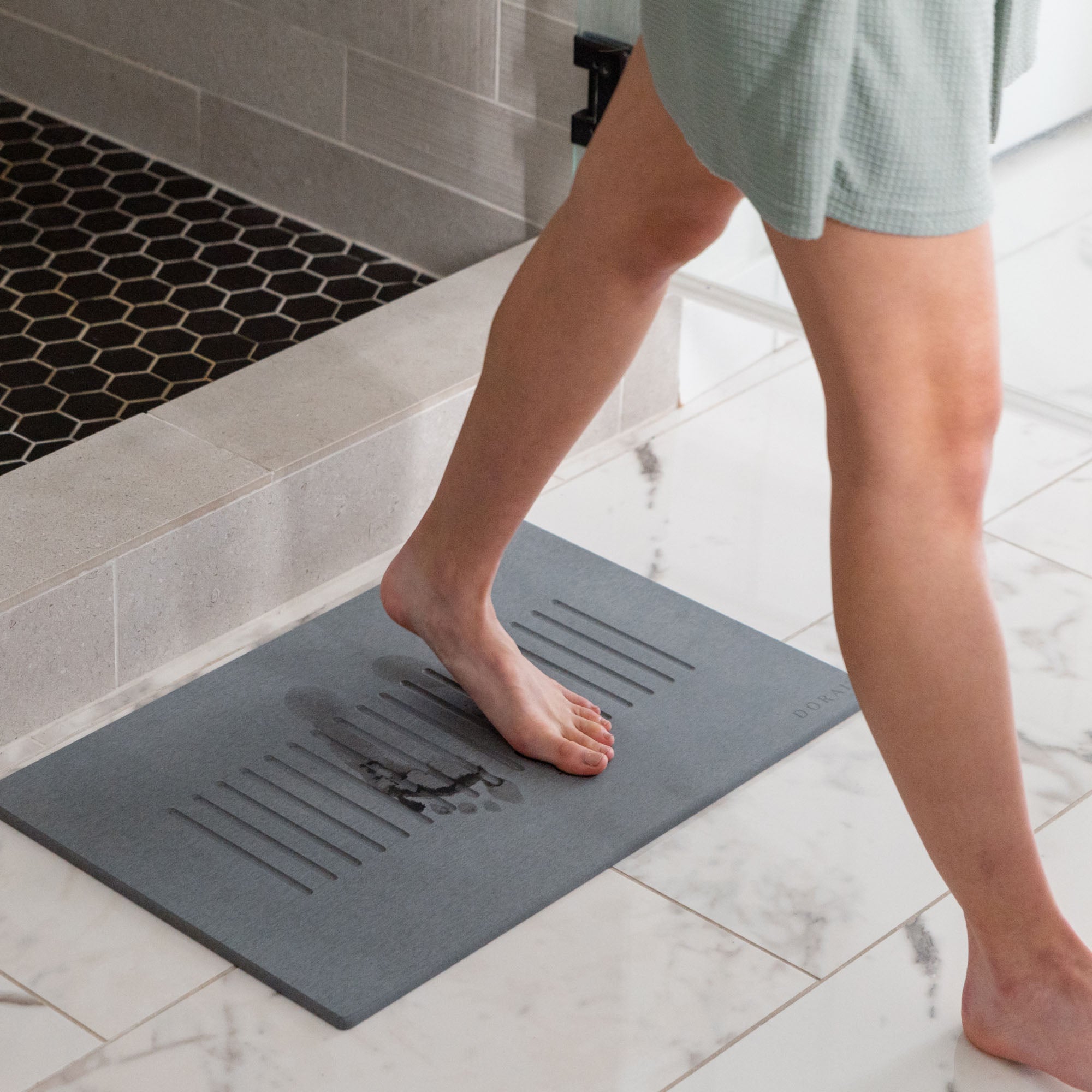 Original bath stone mat in Slate, quick-drying water from feet, in front of shower