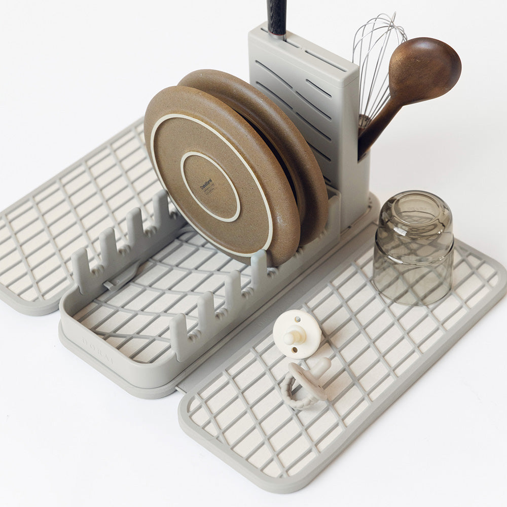 3 fold dish drying mat with dish rack with utensils drying