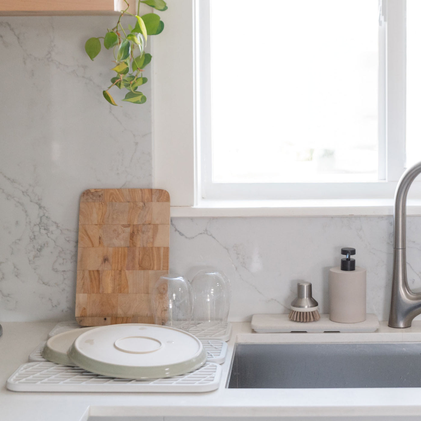 Dish Pad + Stone Sink Caddy Bundle