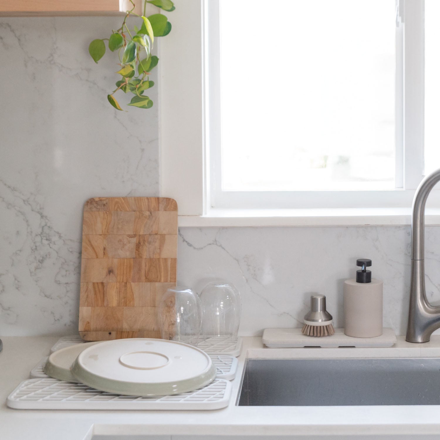 Dish Pad + Stone Sink Caddy Bundle