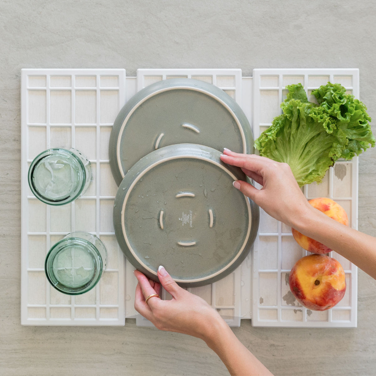 Glacier Ridge Dish Pad with produce and dishes drying quickly. 