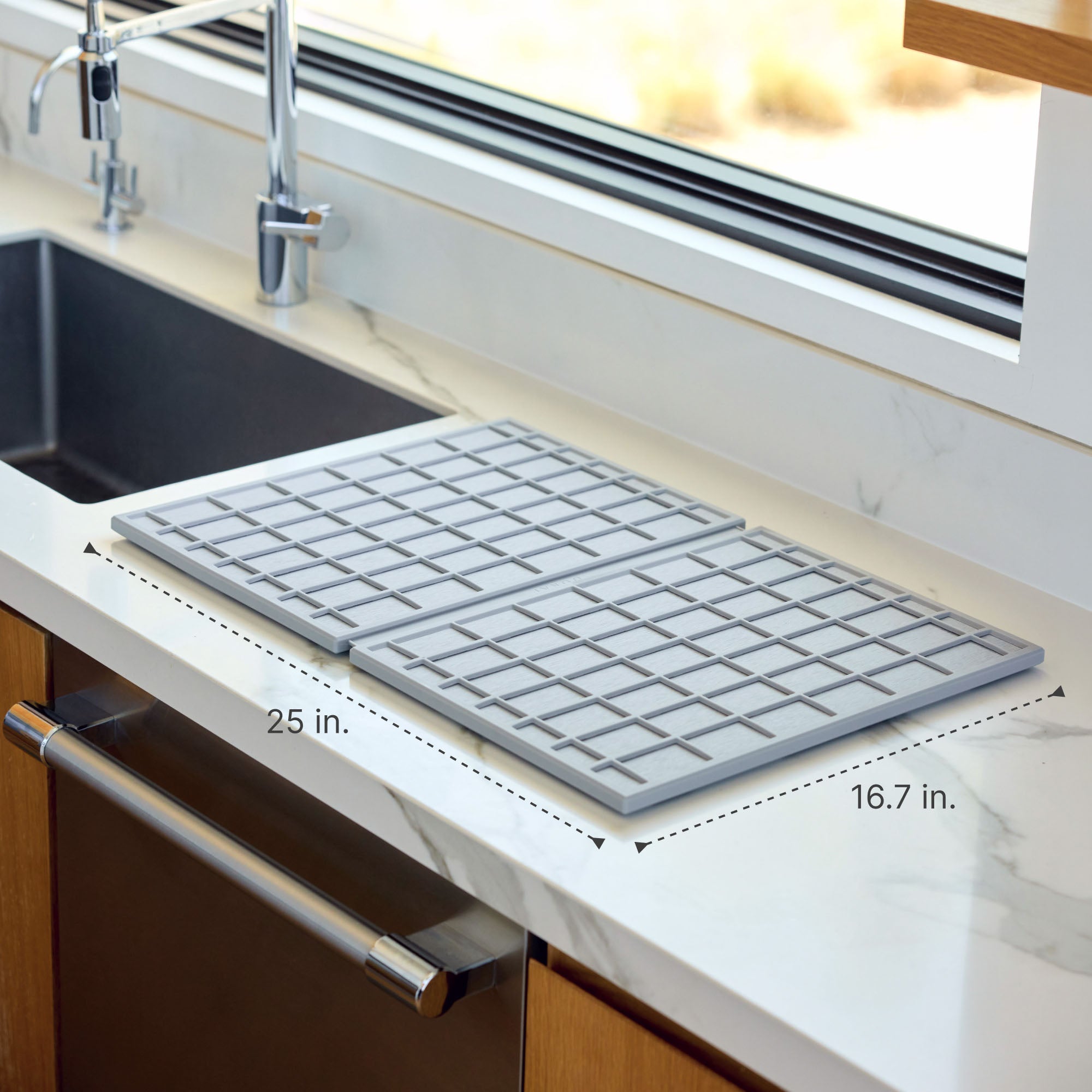 Ash Large Dish Pad: 16.7 x 25 inches