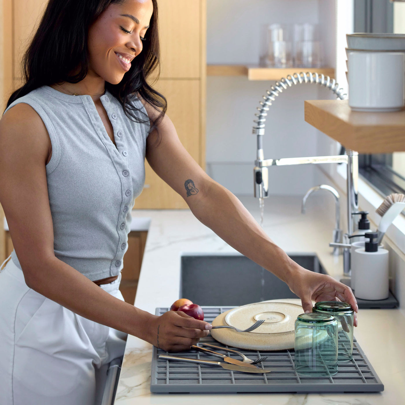 Slate Ridge Large Dish Pad in a modern, beautiful kitchen. 