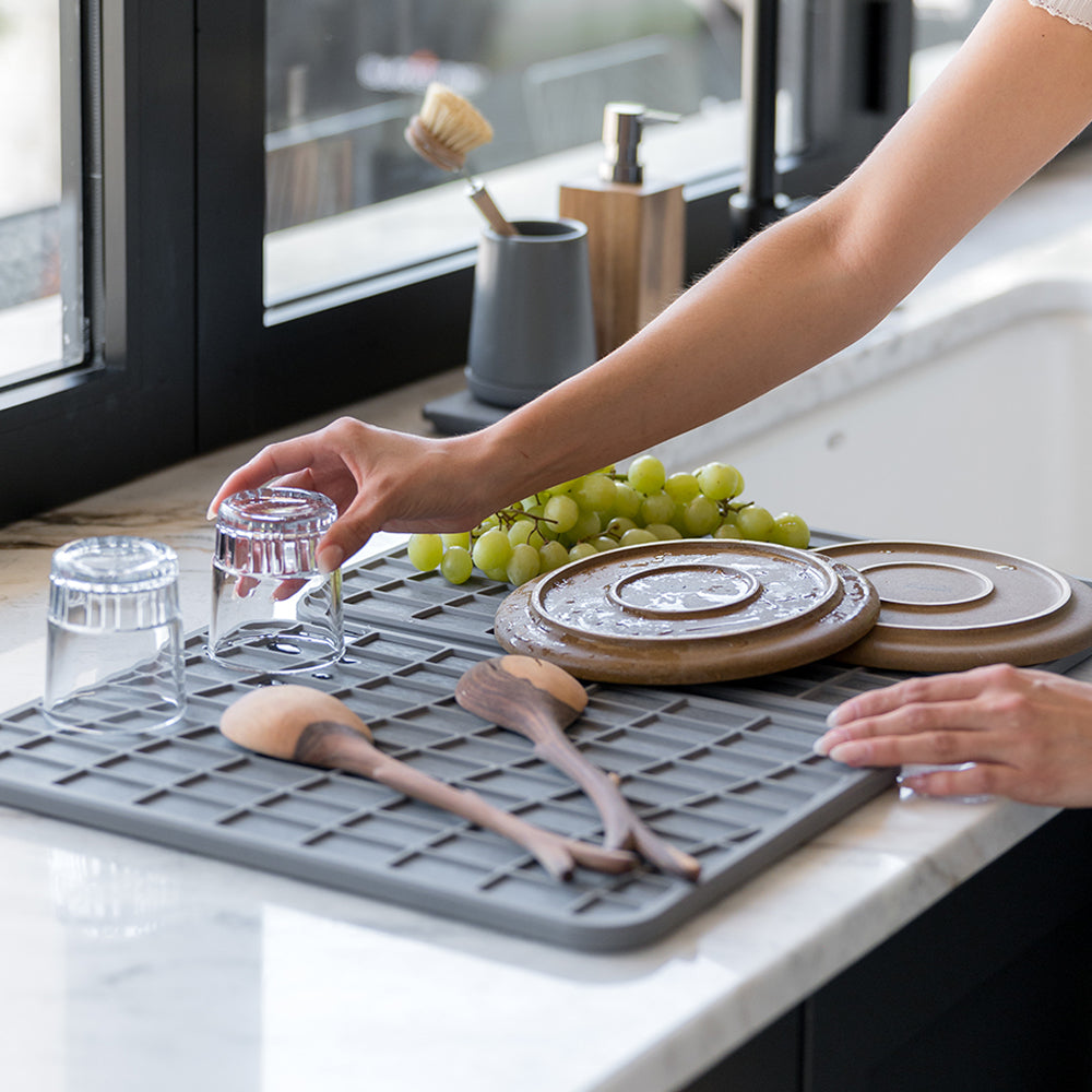 Large Dish Pad + Brush Holder Bundle