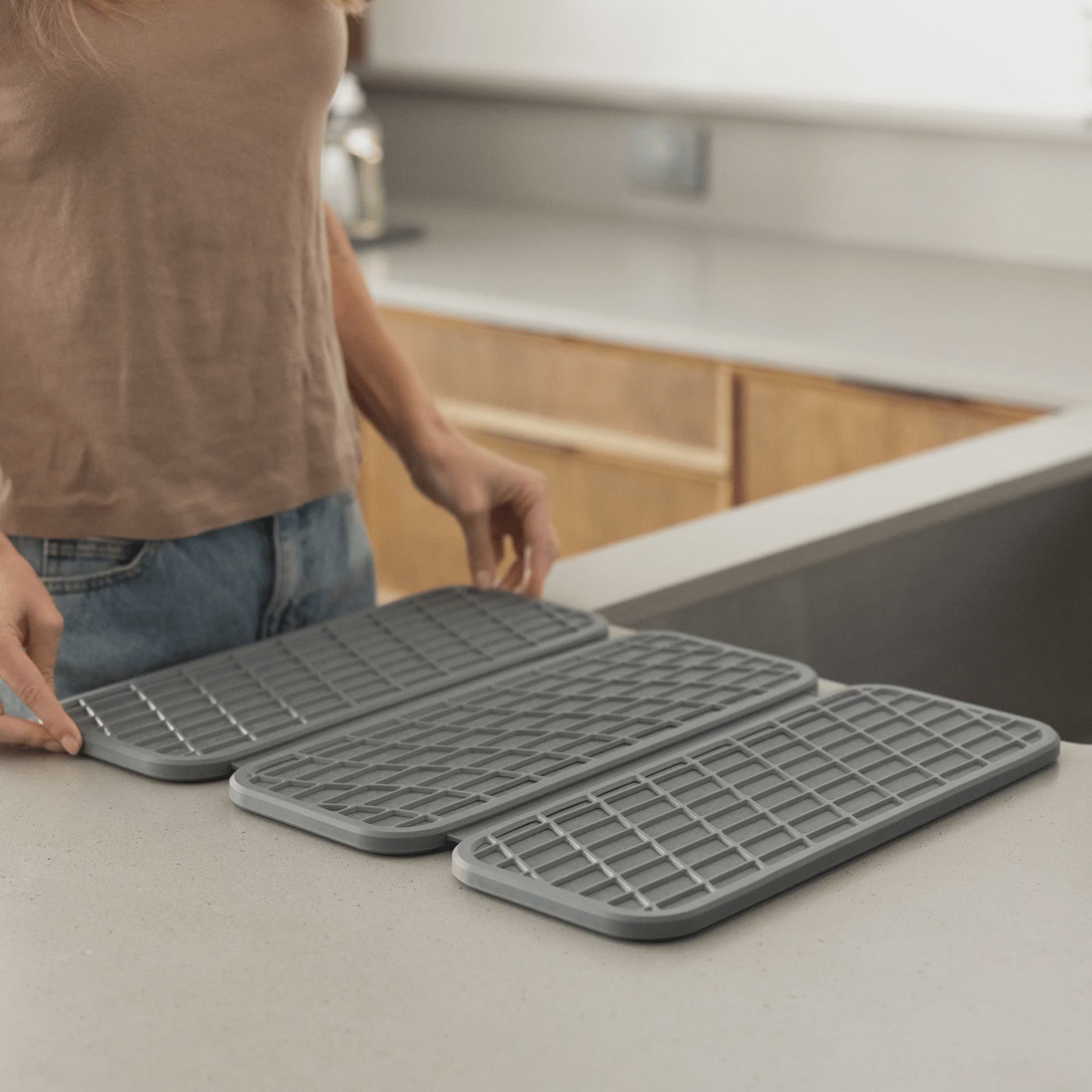 Drift Slate Dish Pad folds when not in use.