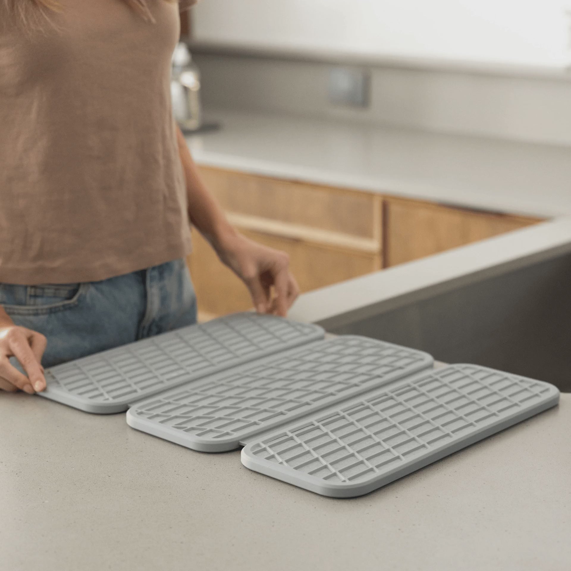 Drift dish pad folds up for easy storage. 