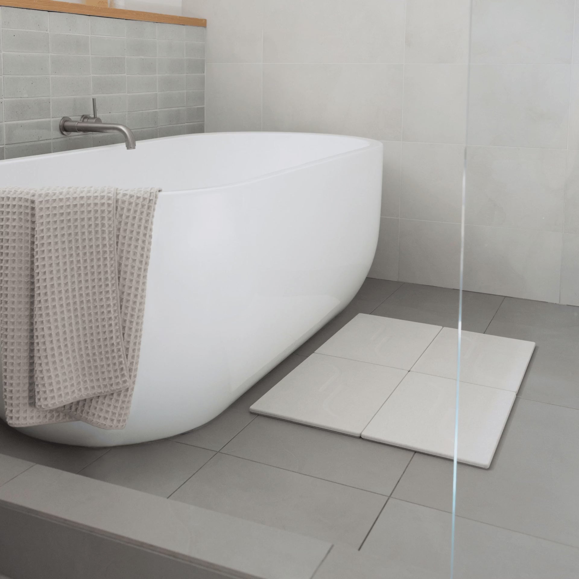 Large arch bath stone in Sandstone with customizable layout. 