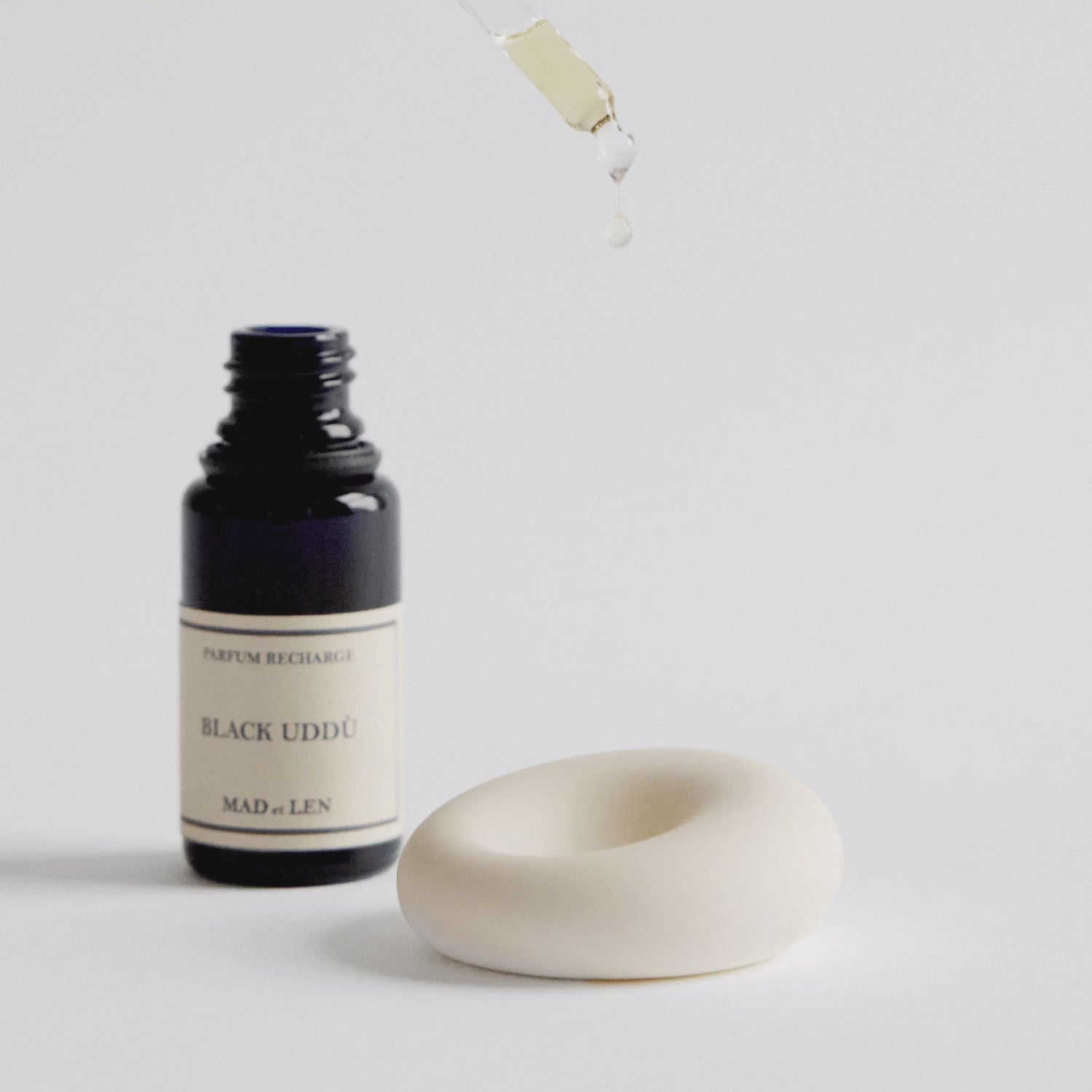 video of essential oil dripping onto scent stone